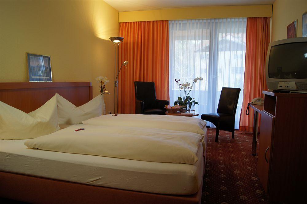 Europarkhotel International Hotel 4*